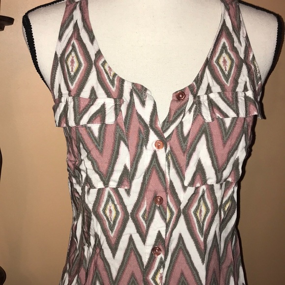 Patterned tank - Picture 3 of 4